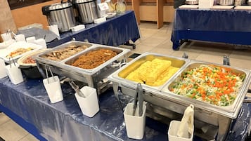 Gratis morgenmadsbuffet hver dag