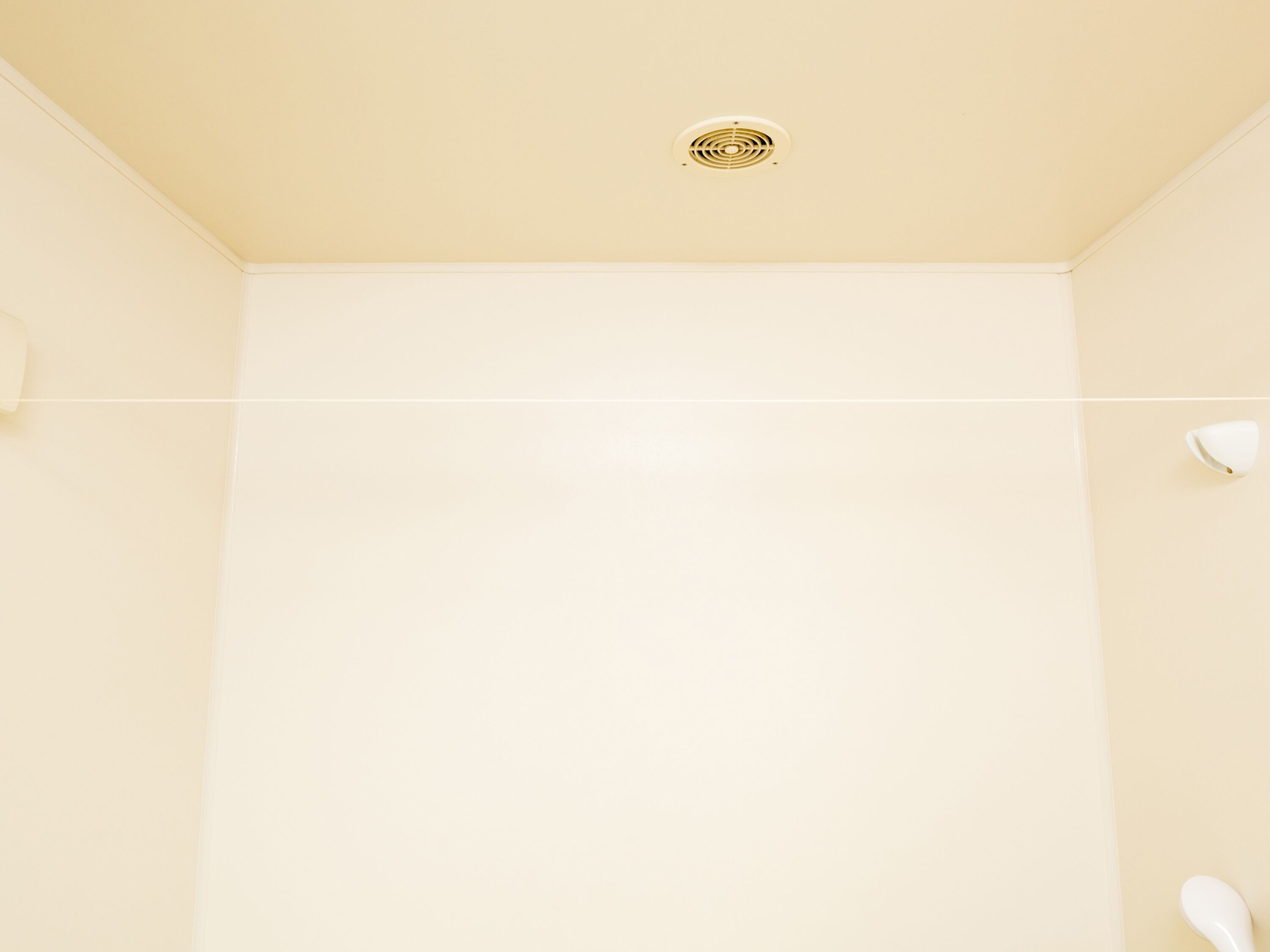 combined shower/bathtub, free toiletries, hair dryer, slippers