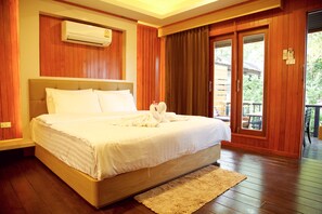 Quarto superior | Cofres nos quartos, Wi-Fi de cortesia