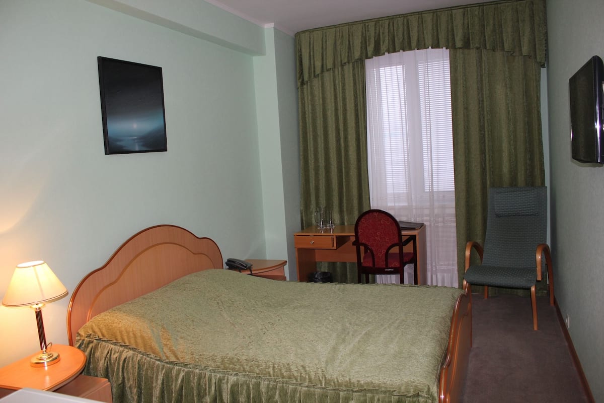 Standard Double Room | In-room safe, desk, rollaway beds, free WiFi