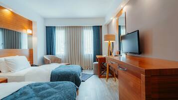 Egyptian cotton sheets, premium bedding, Select Comfort beds, minibar