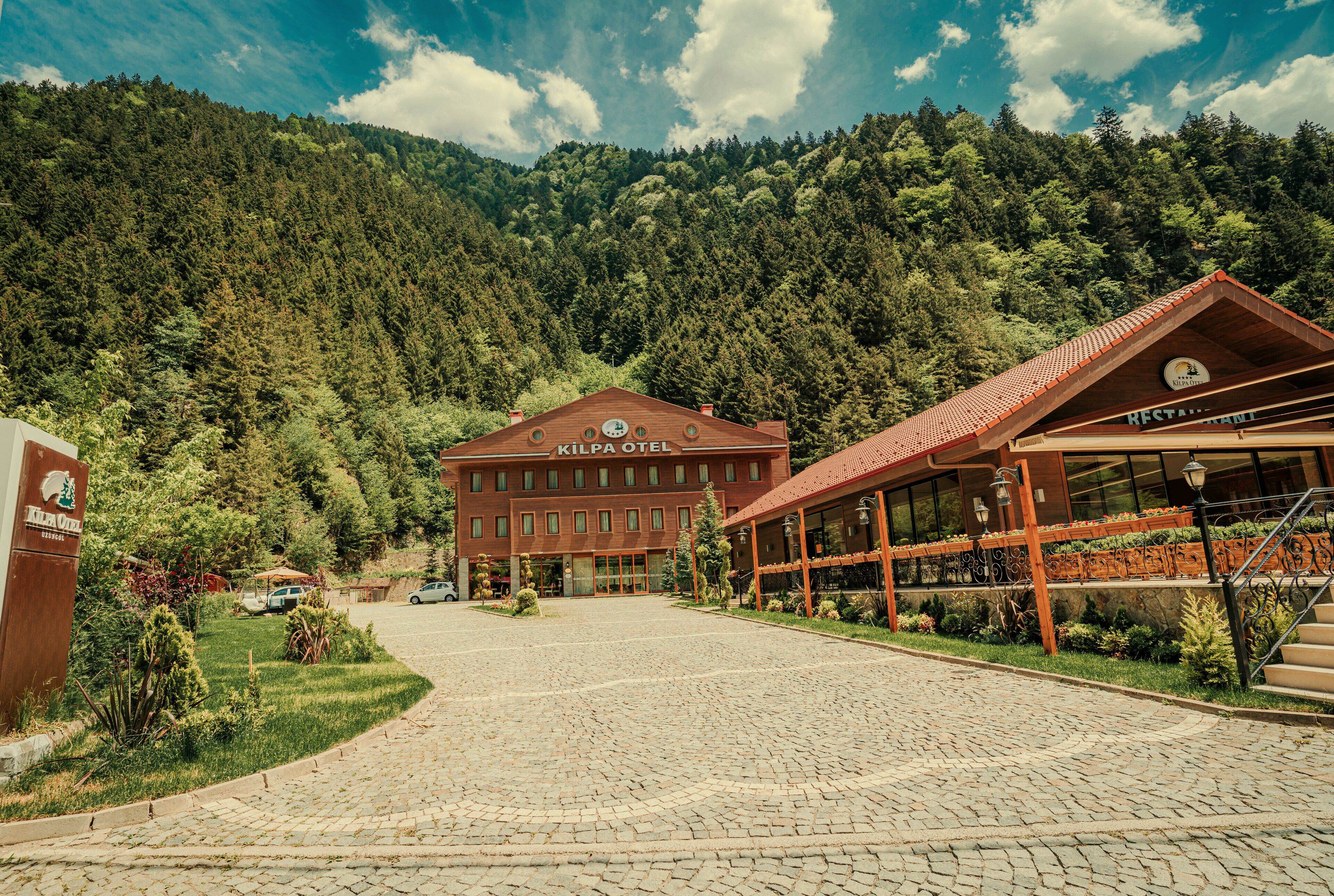 المنشأة من الخارج