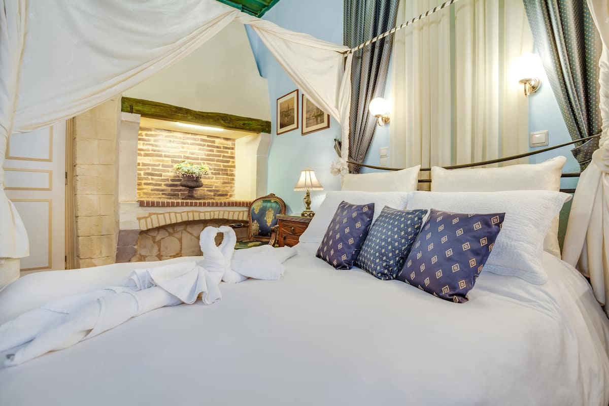 double room (estia) | premium bedding, in-room safe, individually decorated