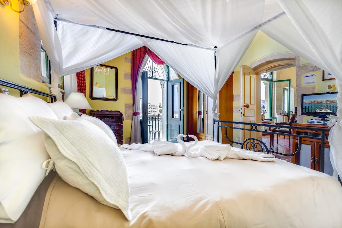 double room, sea view (oval) | balcony