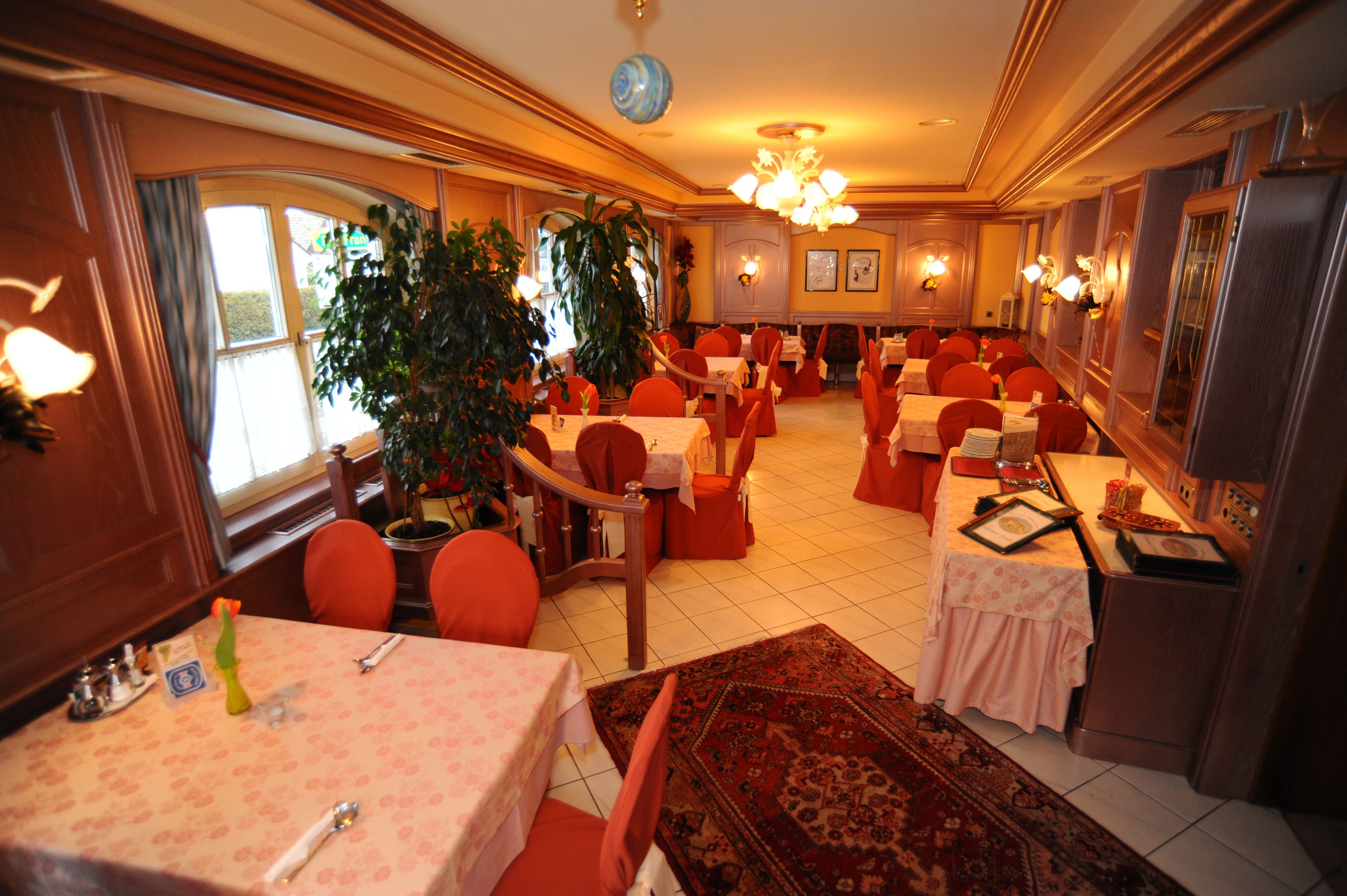 lunch and dinner served, regional cuisine