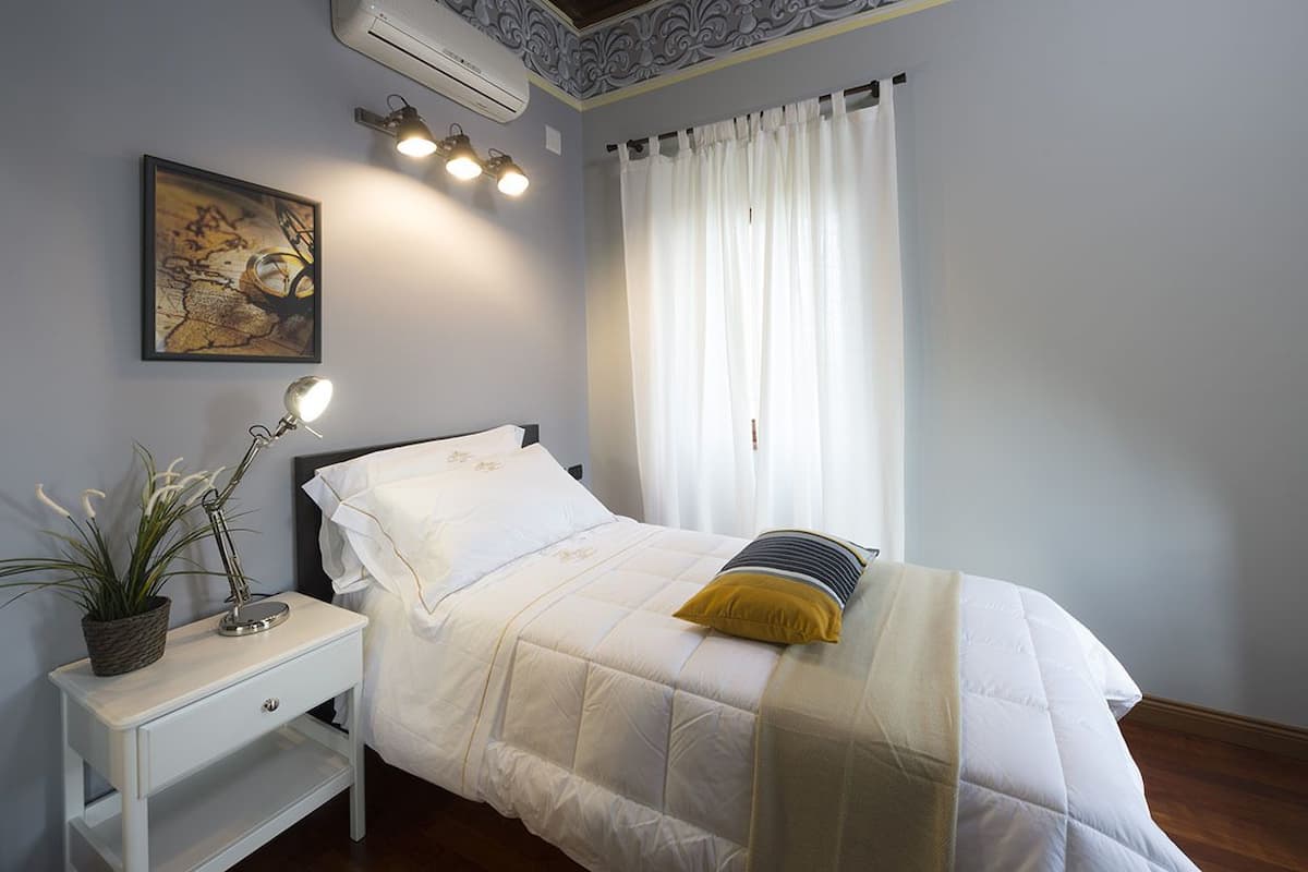 Premium bedding, minibar, in-room safe, soundproofing