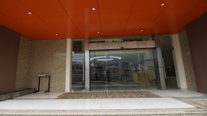 Façade de l’hébergement - soirée/nuit