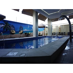Piscina a l'aire lliure