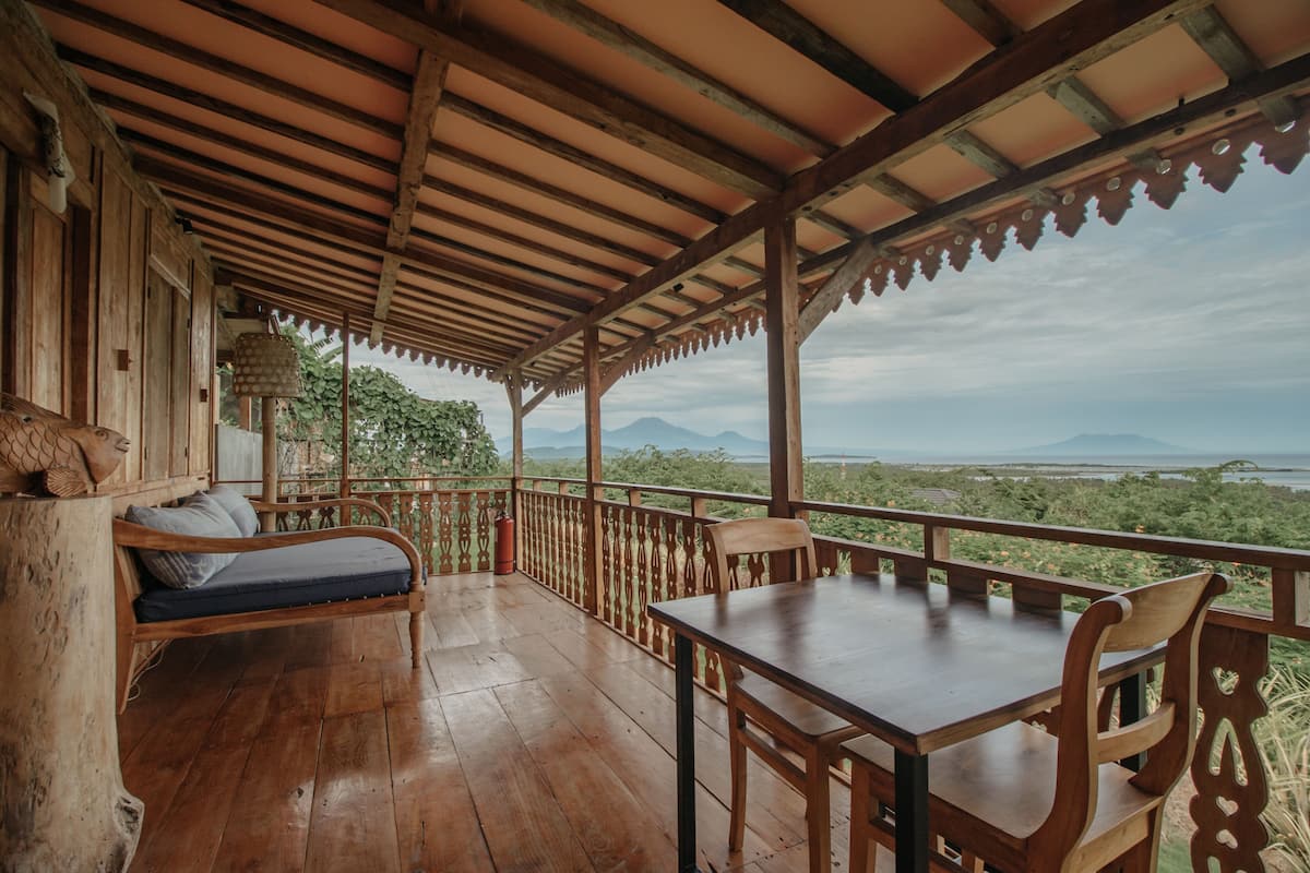 Kesambi 2 Wooden House | Utsikt mot bergen