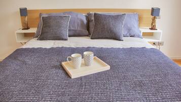 Deluxe Room | Premium bedding, desk, free cots/infant beds, rollaway beds