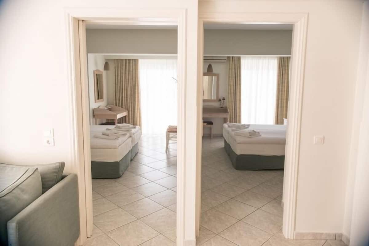 Apartment, 2 Bedrooms, Sea View (for 5) | Egyptian cotton sheets, premium bedding, pillowtop beds, in-room safe