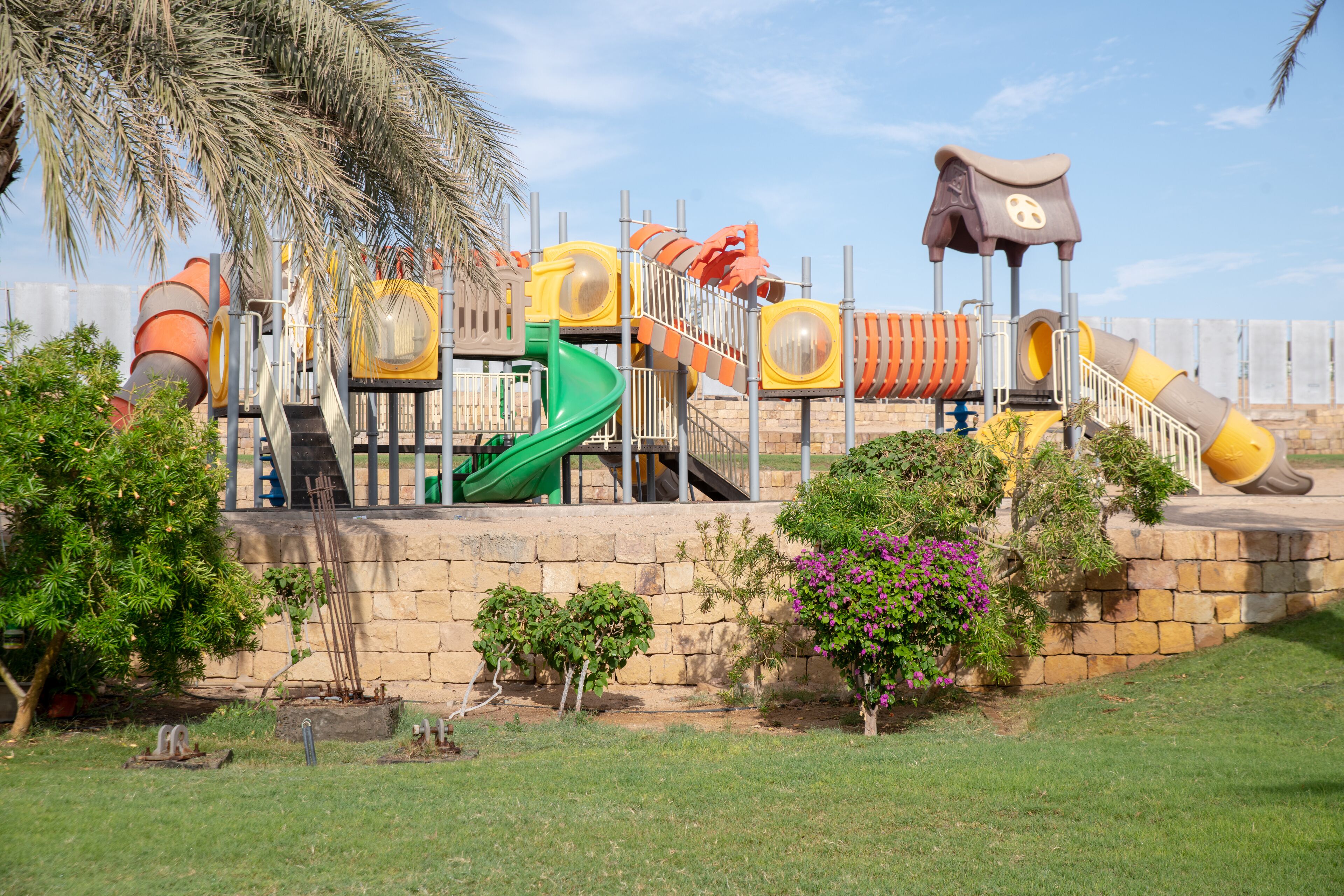 children’s play area – outdoor
