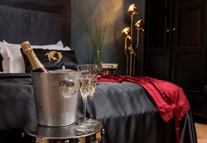 Penthouse Suite, Spa Bath | Premium bedding, minibar, in-room safe, desk