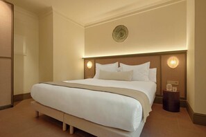 Apartment | In-room safe, individually decorated, individually furnished - U-Sense Sevilla Santa Cruz (Seville)