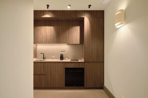 Apartment | Private kitchen | Fridge, microwave, stovetop, espresso maker - U-Sense Sevilla Santa Cruz (Seville)