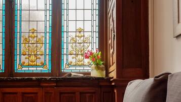 Apartment | 1 bedroom, in-room safe, individually decorated, individually furnished