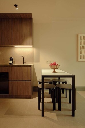 Apartment | Dining room - U-Sense Sevilla Santa Cruz (Seville)
