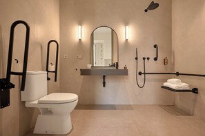 Apartment | Bathroom | Hair dryer, towels - U-Sense Sevilla Santa Cruz (Seville)