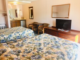 Comfort Room | Iron/ironing board, free WiFi, bed sheets