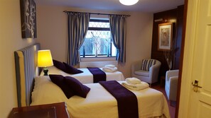 Comfort Twin Room | 1 bedroom, iron/ironing board, free WiFi