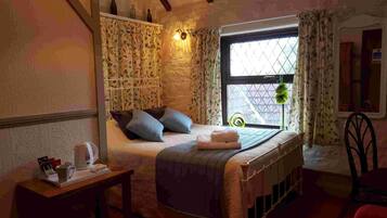 1 bedroom, iron/ironing board, free WiFi