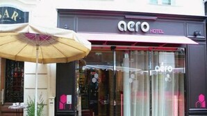 Exterior detail - Hotel Aero (Paris)