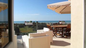 Appartamento, 2 camere da letto, terrazzo, vista mare | Balcone