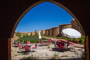 2 restaurants servant le petit déjeuner, spécialités Cuisine marocaine