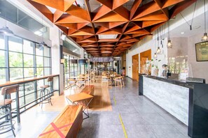 아침 식사, 점심 식사, 저녁 식사 제공, 인도네시아 요리