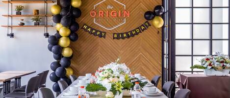 Café da manhã, almoço e jantar; culinária da Indonésia