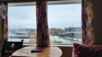 Suite Premium, Beberapa Tempat Tidur, pemandangan marina, sudut | Pemandangan perairan