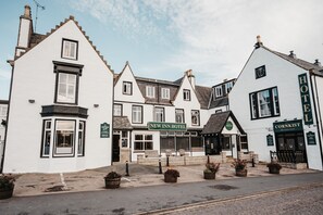 Exterior - New Inn Hotel (Ellon)