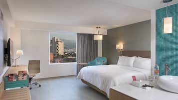 Habitación superior, 1 cama King size | Ropa de cama de alta calidad y camas con pillow-top