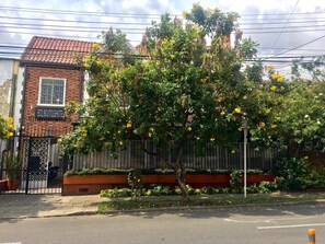 Fachada da propriedade