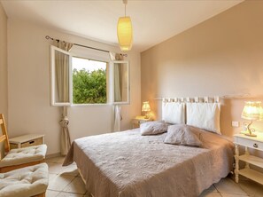 2 Schlafzimmer, Bügeleisen/Bügelbrett, WLAN