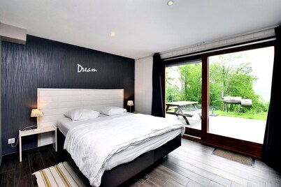 Luxurious Chalet in Beauraing with Sauna