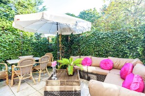 Outdoor dining - Apartment in Oostkapelle near the Beach (Oostkapelle)