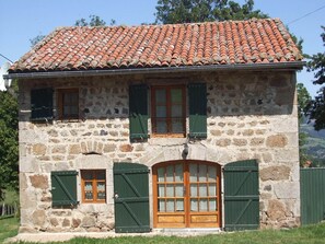 Exterior - Rustic Retreat in Goutte-Claire (Sauvain)