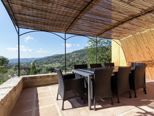 Elegant Villa in Grasse