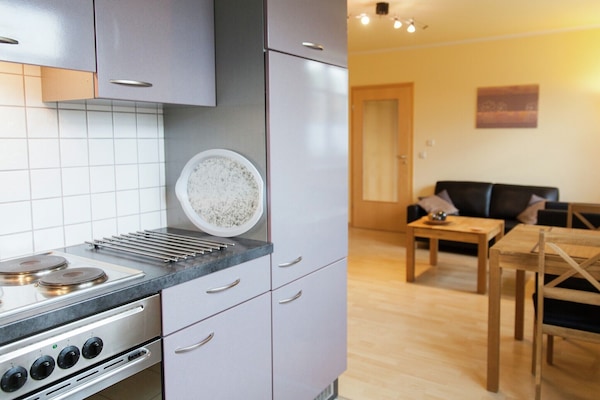 Microonde, forno, piano cottura, macchina per tè/caffè