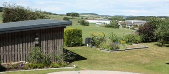 Mukava, moderni kahden hengen lomahuvila.