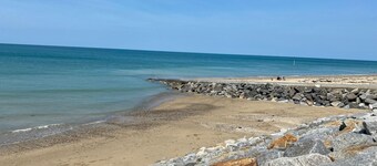 Family Country Cottage in Brainville