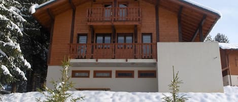 Esterni