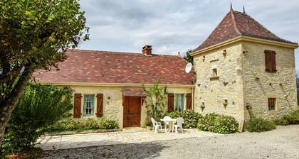 Peaceful Stay in Thédirac