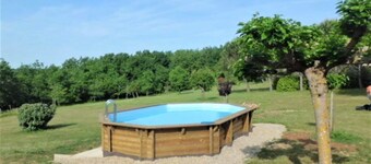 Cosy holiday home with swimming pool