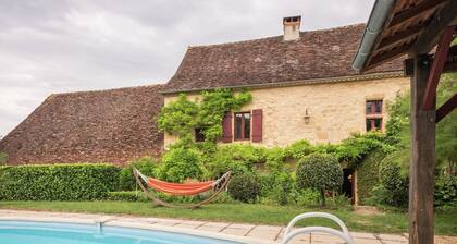 Peaceful Villa in Saint-Jory