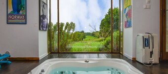 Hilltop Haven in Parlan