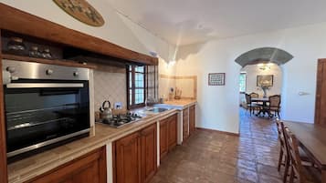 Refrigerador, horno, parrilla de estufa y lavavajillas