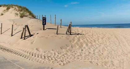 Apartment in Noordwijk near Beach