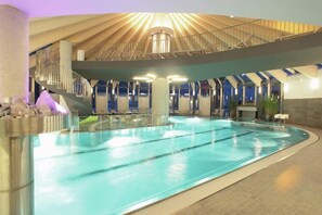 Pool - Scenic Alpine Chalet in Wald im Pinzgau (Wald-Königsleiten)